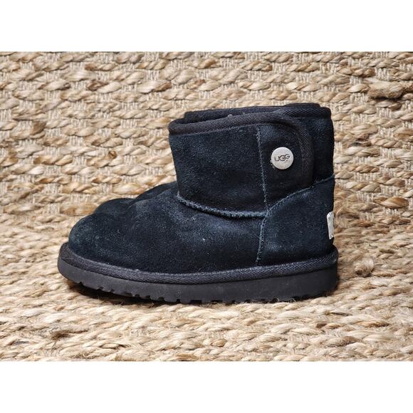 UGG Jona Boot Girls Size 10 Ankle Boots Black Winter Suede Solid - Picture 5 of 12